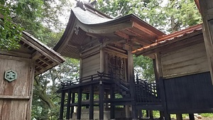 天日名鳥命神社本殿