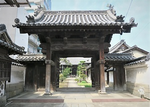 妙法寺山門（勅使門）