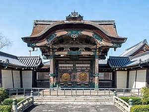 真宗本廟東本願寺 菊門