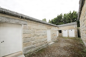 釣島灯台 旧倉庫