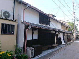 貝塚寺内町まちや館（旧田中家住宅主屋）