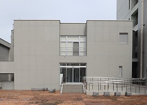 旧九州芸術工科大学音響特殊施設棟