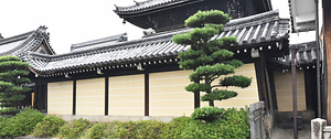 興正寺東面北側築地塀