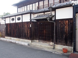 旧田中家住宅別邸門及び塀