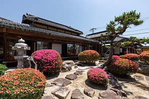 旧八木商店本店庭園