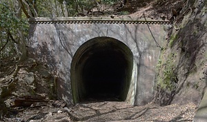 嵯峨野観光鉄道旧鵜飼第一隧道
