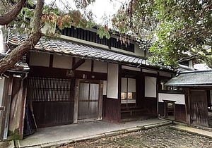 旧河村家住宅（芸術寺院自然寺）主屋