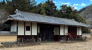 旧河村家住宅（芸術寺院自然寺）長屋門